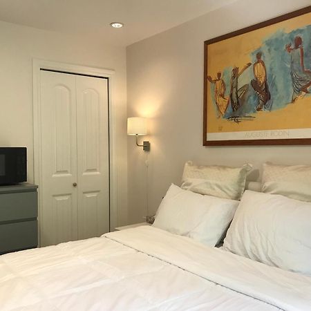 Holland Villa Vancouver ニューウエストミンスター エクステリア 写真